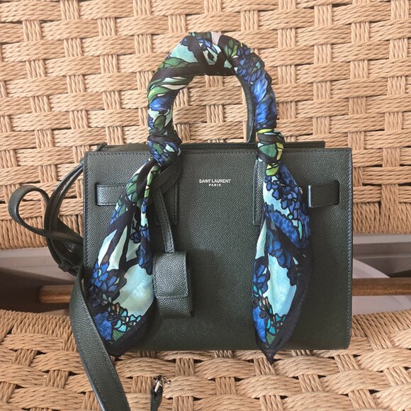 Saint Laurent Classic Sac De Jour Nano in Dark Green - Nearly Perfect Condition - Picture 1 of 6